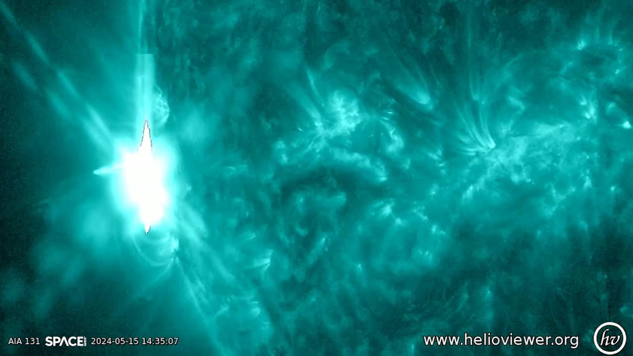 Emerging sunspot blasts X1-class solar flare! Spacecraft sees it - VideoFromSpace