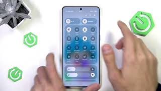Samsung S25 Edge: How to Turn On/Off Flashlight screenshot 2