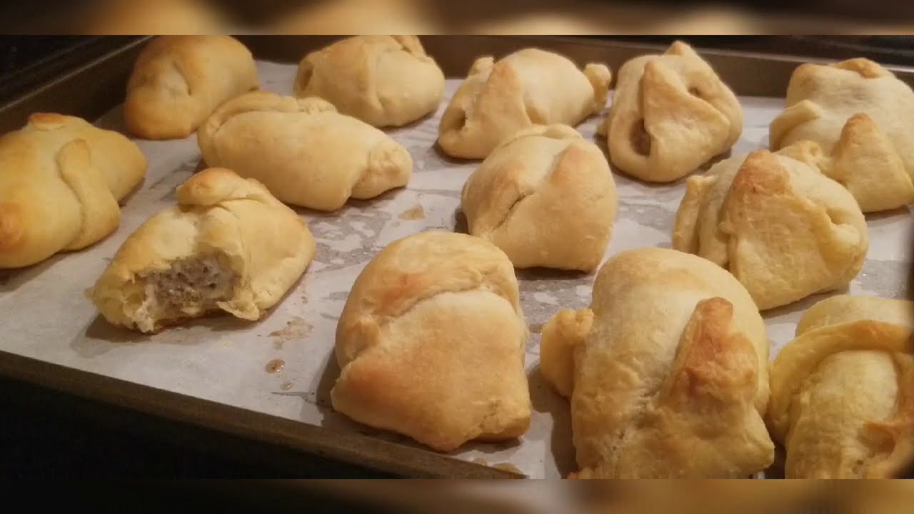 SAUSAGE CREAM CHEESE CRESCENT ROLLS