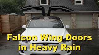 Always wanted to shoot this video of the tesla model x in heavy rain
fall. it does provide really good protection when open. obviously you
should open i...