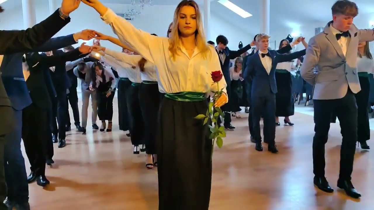 Poloneza czas zacząć - BAL ÓSMOKLASISTÓW 2023