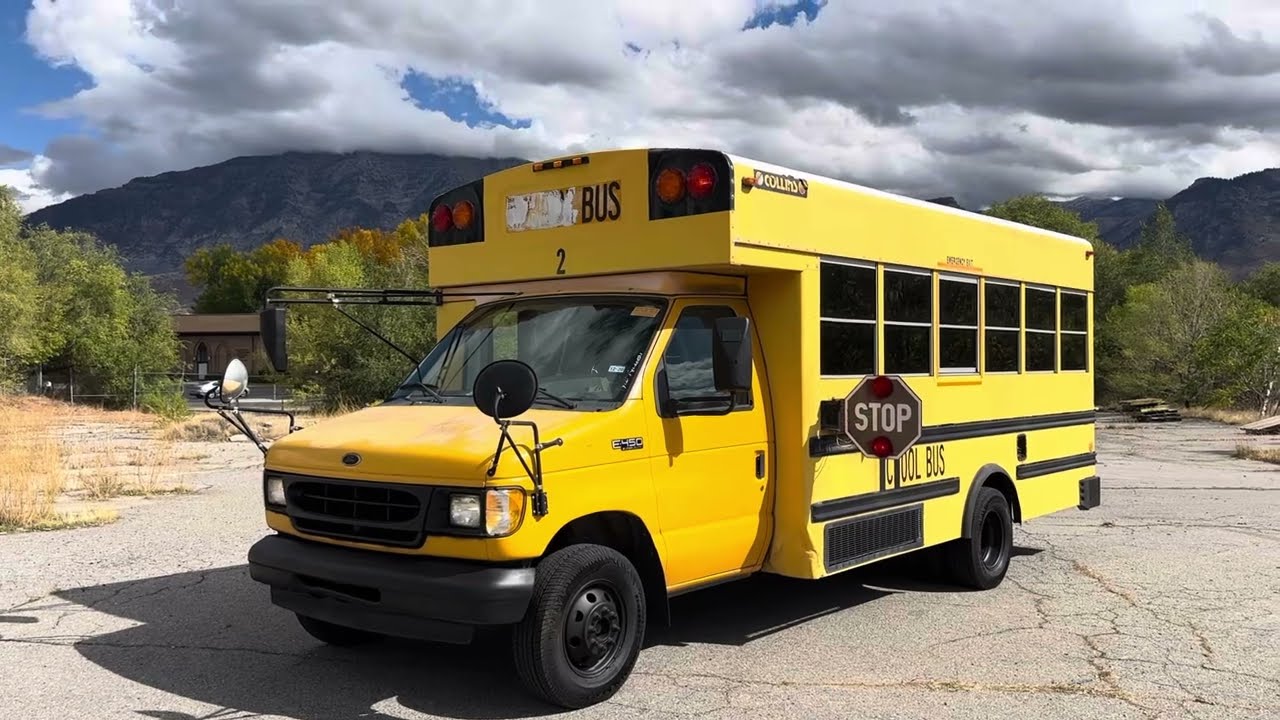 2002 Ford E-450 School Bus Powerstroke Diesel 7.3 97k Original miles ￼yellow 