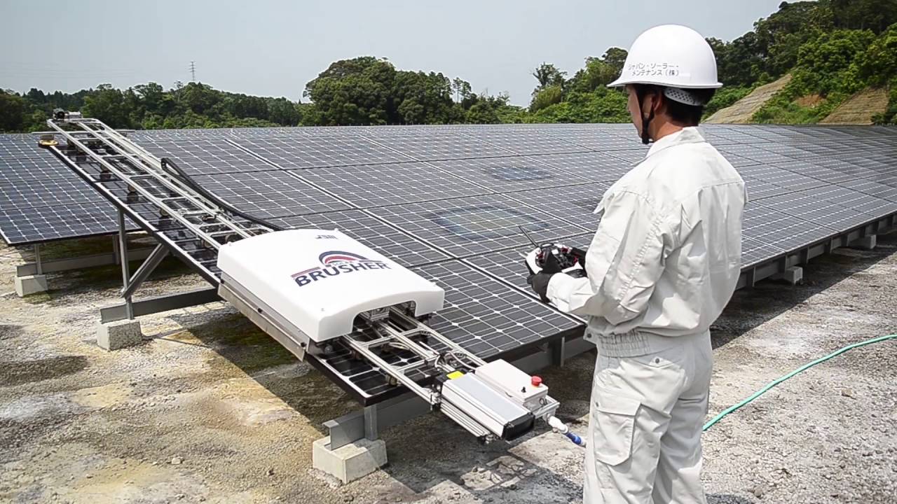 パネル洗浄 | 太陽光発電システムの販売・施工・メンテナンス・自家