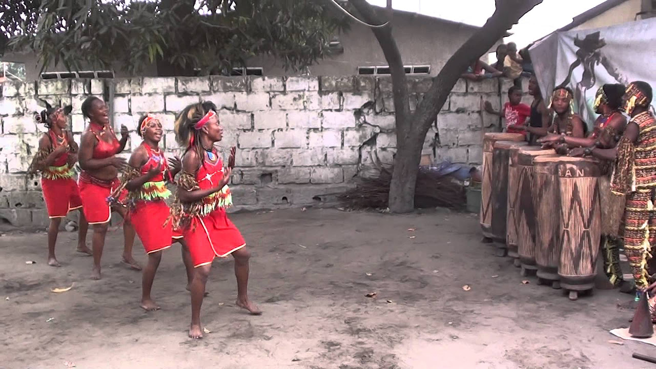 Traditional Congolese Dance   Ballet Arumbaya Ndendeli