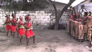Download Lagu Traditional Congolese Dance - Ballet Arumbaya Ndendeli MP3