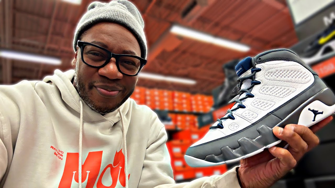 The Loneliest Nike Store in Orlando? 🤫 (Better Deals & No Crowds!)