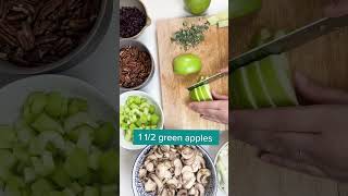 Quick and Easy Thanksgiving Slow Cooker Hack 🍗