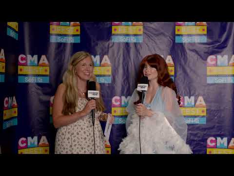 Willow Avalon On Her First CMA Fest, First Stadium Show & Going Viral For The Wrong Reason