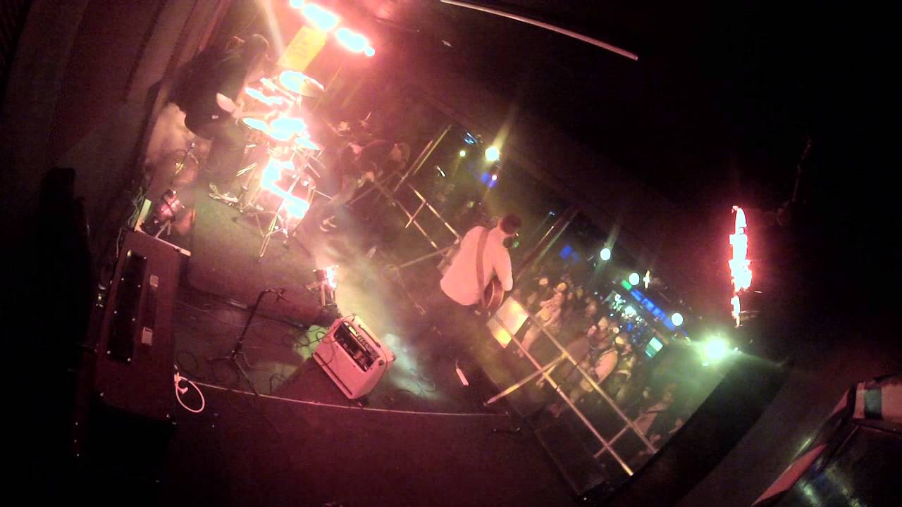 The Velvet Tree live at Chinnerys - Undiscovered Final 2014 adlı videoyu YouTube'da izle The Velvet Tree live at Chinnerys - Undiscovered Final 2014 adlı videoyu YouTube'da izle