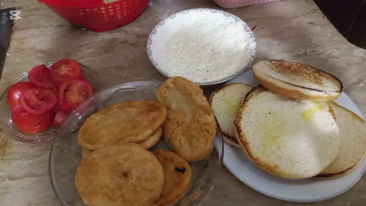 Easy way to Make burgers at Home @uzmakitchen91 #food #fypシ #viral #cooking #explore 