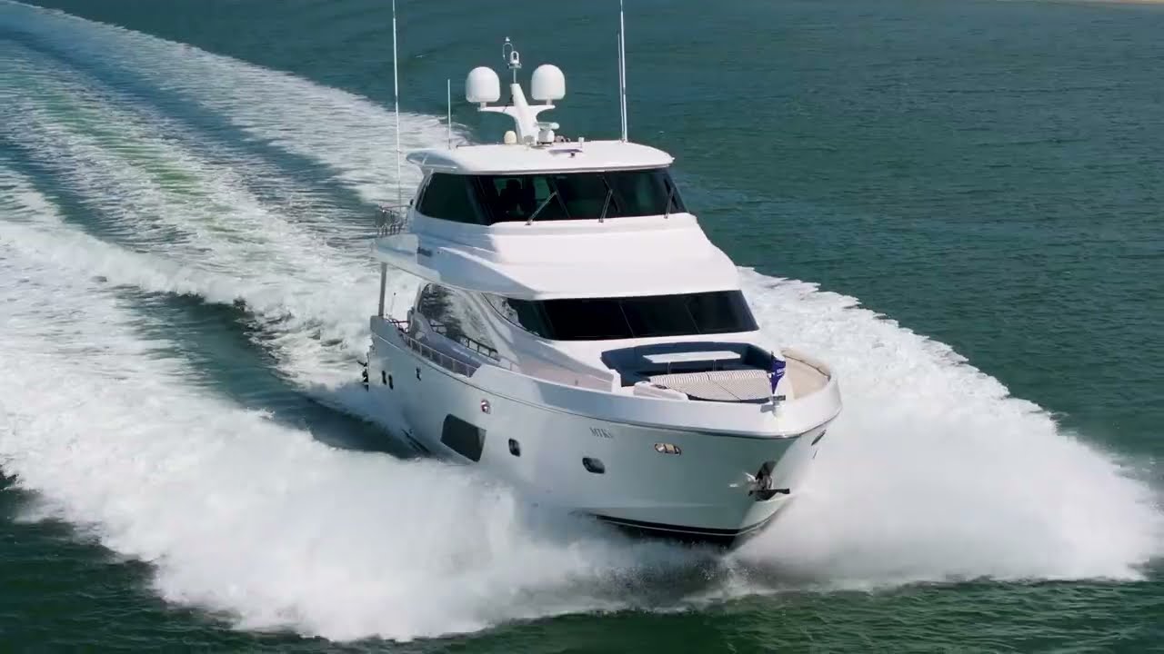 ⁣2019 Horizon E75 Skylounge | Barbarelle II