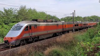 176次自強號通過(12車附掛PPM兩鐵車廂)