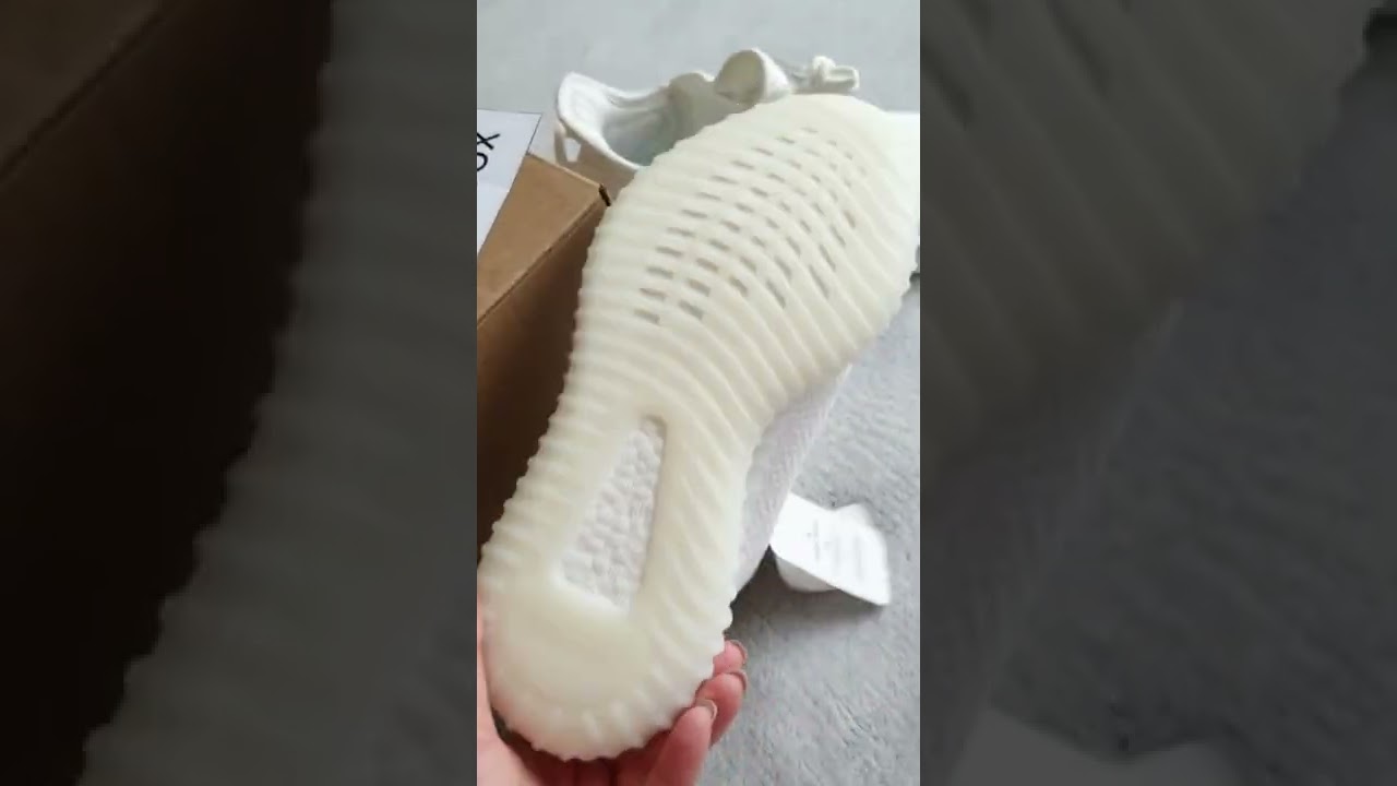 Yeezy boost 350 V2 Triple White