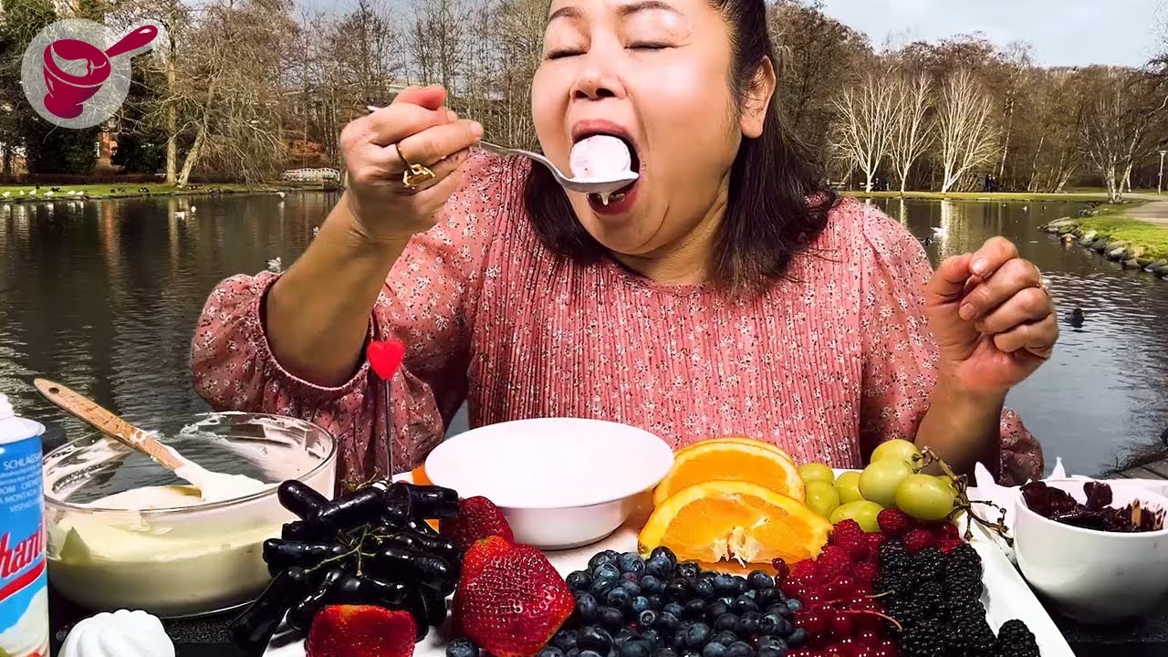 Giant Berries ⚠️ with Vanilla Cream (recipe inside) l Yainang