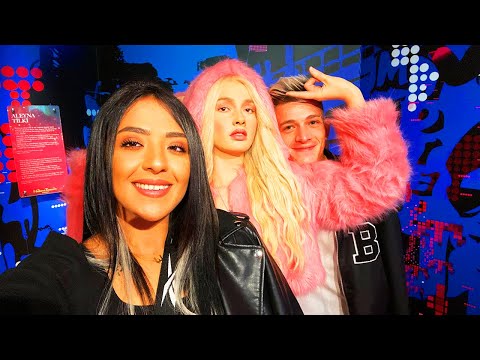 فاجأت هيا بـ ممثلينها المفضلين بيوم واحد