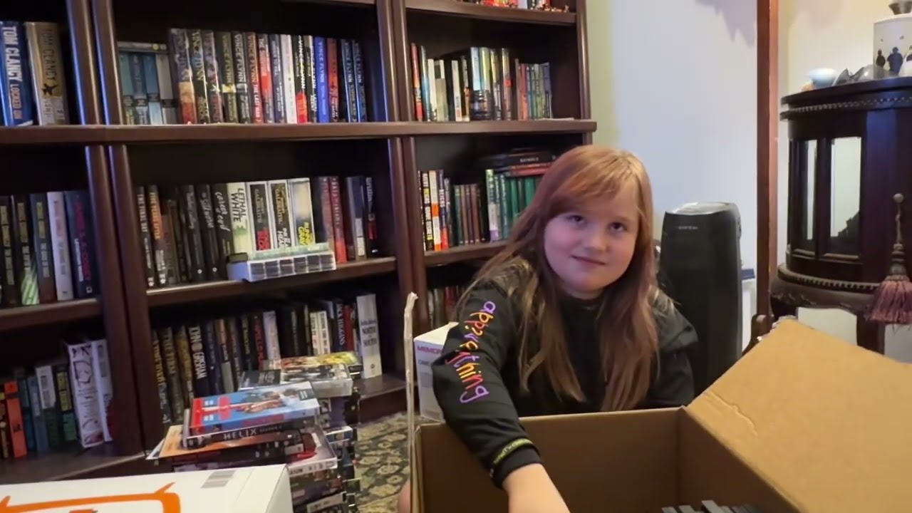 Mystery Boxes from 2nd & Charles, 50+ DVDs!! #mysterybox #dvd