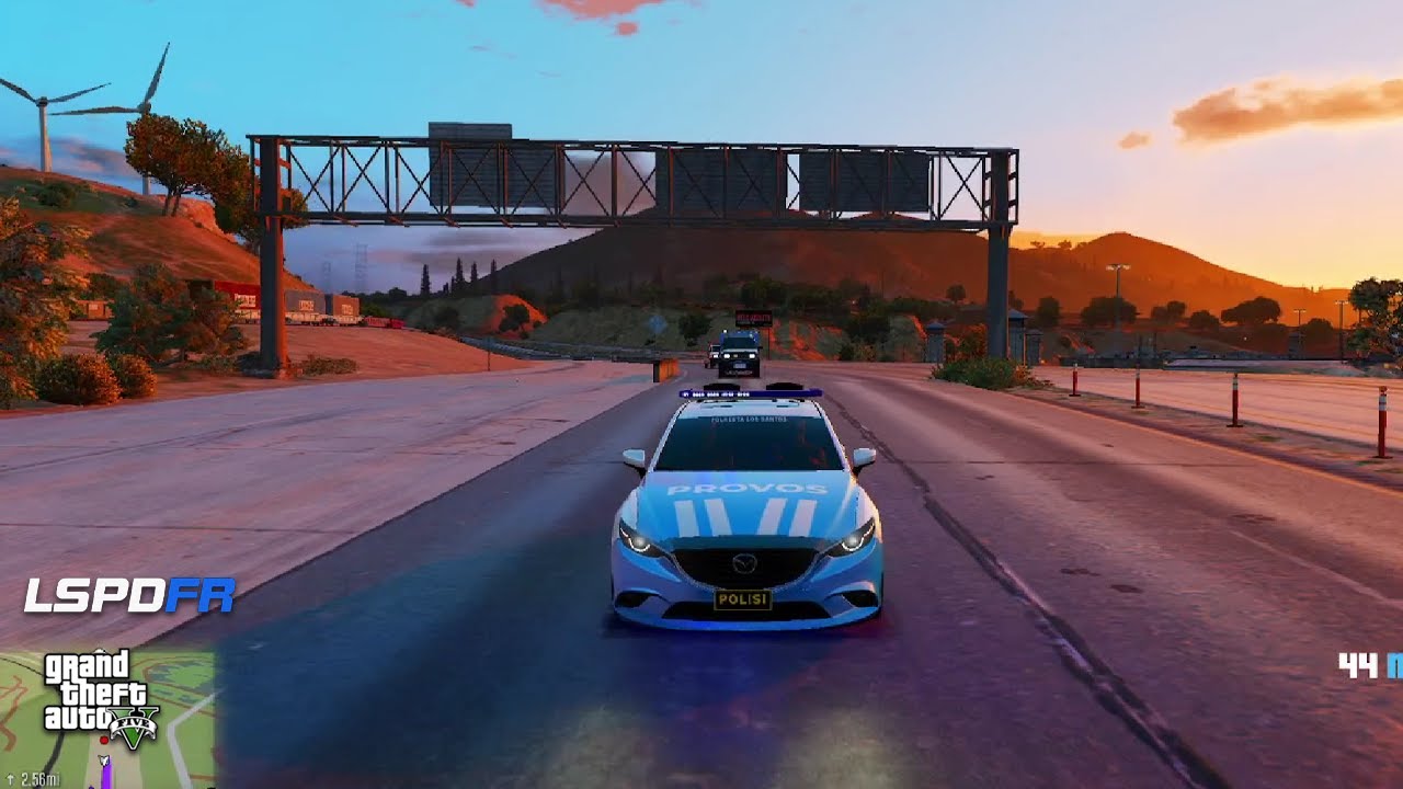 Pengawalan Motor Dinas Polisi Baru di GTA 5 [2/2]