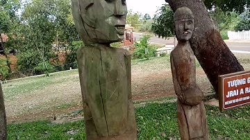 TÌM HIỂU VỀ NÉT ĐẶC TRƯNG VĂN HOÁ NGƯỜI DÂN TỘC JRAI....NHÀ RÔNG VÀ TƯỢNG GỖ