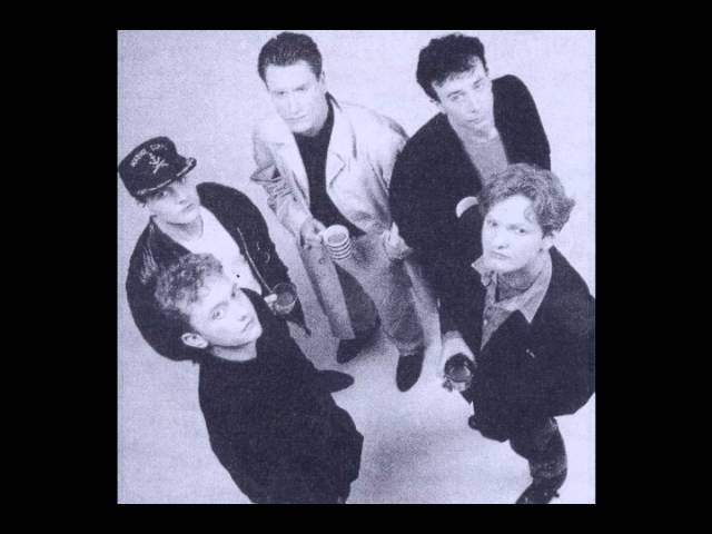 在 YouTube 上观看 THE BIG DISH - "Slide" (1986) [HQ Audio]