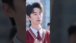 The boy cheats on his girlfriendb 😨