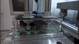 Linia automatyczna do wykrawania uszczelek - Pionowa prasa hydrauliczna WKR70H