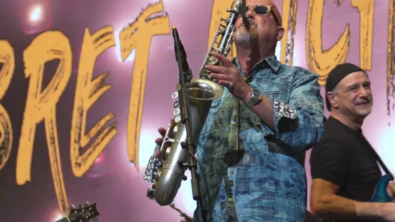 Part 2 behind the scenes at Mohegan Sun Arena with Bret Michaels