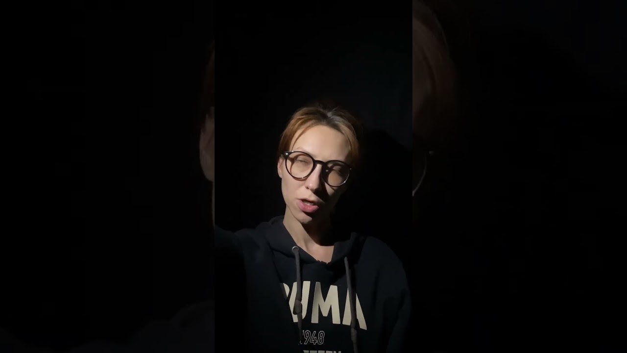 Яркий красный макияж 🤩