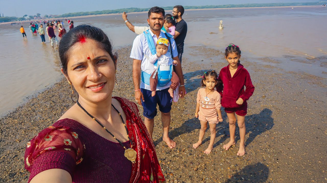 @ShubhJourney  चमत्कारी जगह आ गये 😀 Nishkalank