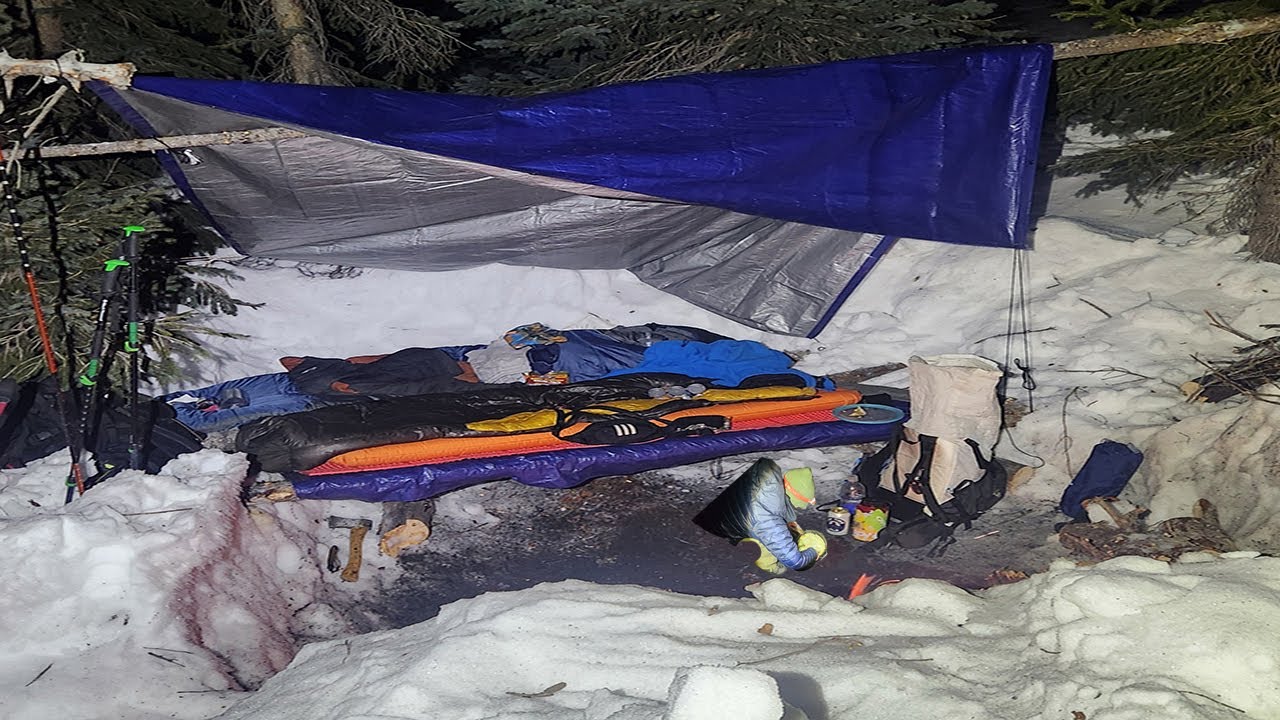 Winter Bushcraft Camping & PAN PIZZA At 11,300ft - Colorado Wilderness