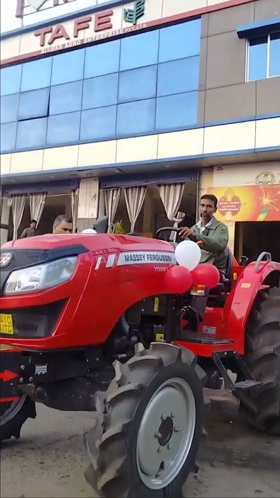 Massey Ferguson 7052L 4Wd #MasseyFerguson #4WdTractor #ViralShorts #Short #ShortVideo #Shorts
