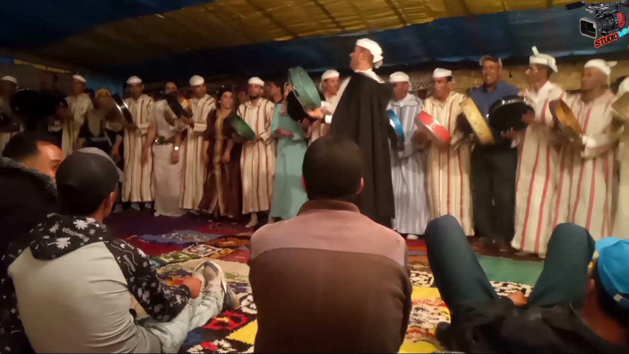 تحيدوست تعشاقت مع مجموعة أيت محمد أولحسن كلشي كيشطح شاخضة(إناس إوعشاق)3oukx ait mhmed oulhcen 2021