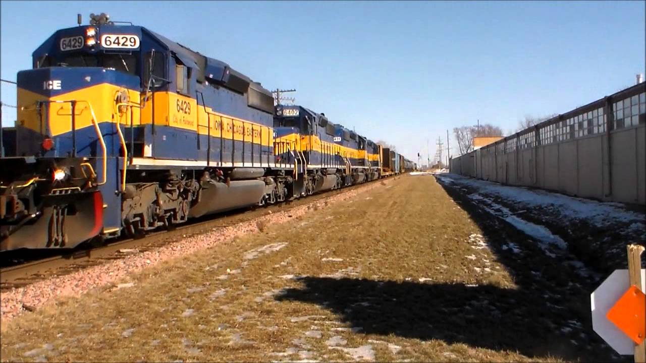 A 4 pack on the 273 train Genoa IL.. - YouTube