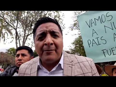 Agricultores y pobladores de San Joaquín protestan en  las calles de Cuenca.