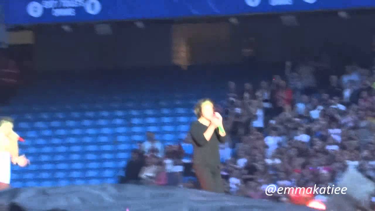 One Direction - Happily | WWA Tour Manchester