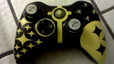 My first  custom painted xbox 360 controller