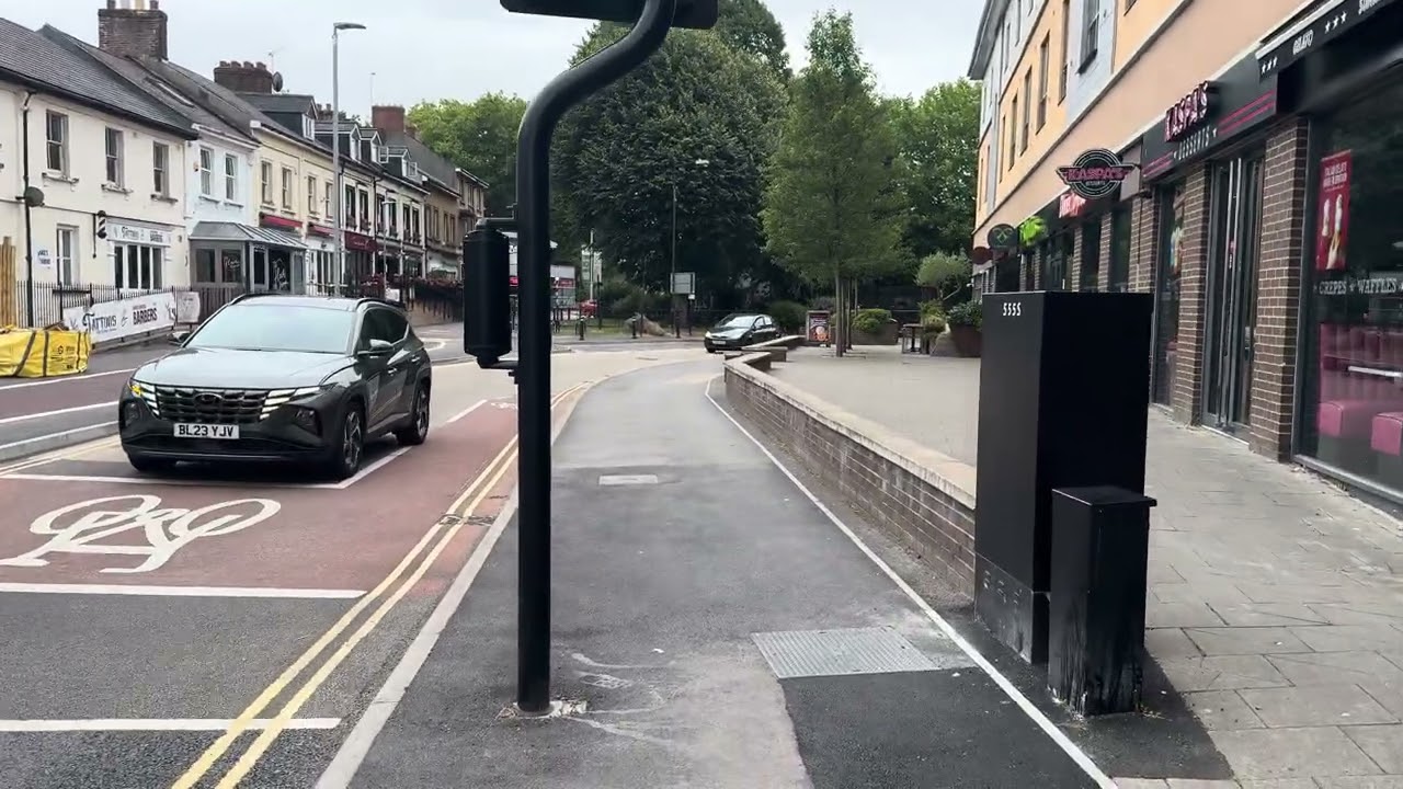 A Day in Yeovil City Centre🪂🪂 Visit Yeovil. Discover the Heart of Somerset.