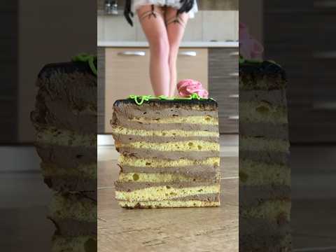 Oddly Satisfying High Heel Crushing! Japanese Maid vs. Delicious Cake!