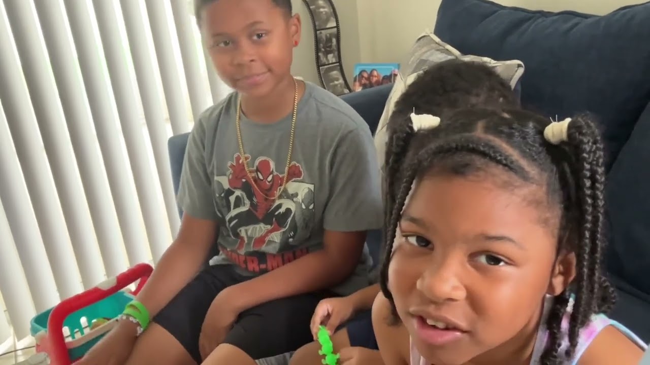 Sunday Storytime: Amigo by Carlos Zamora