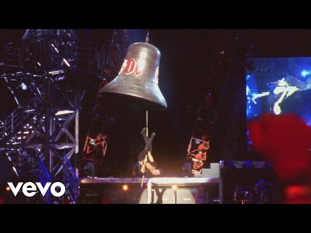 AC/DC - Hells Bells (Plaza De Toros De Las Ventas, July 1996)