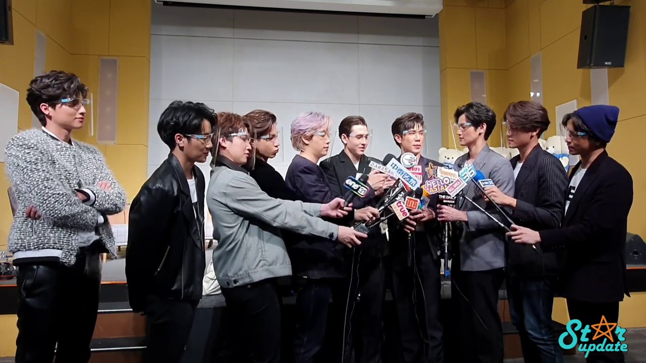 10 หนุ่มหล่อละมุนกับโปรเจกต์พิเศษ Boyfriends