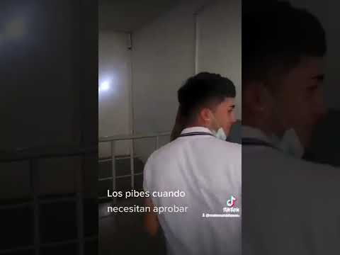 profesora se besa con alumno argentina