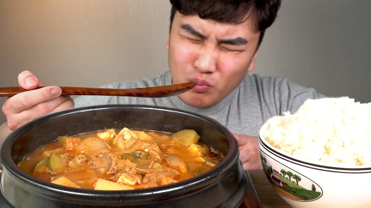 집밥 먹방 / 참치짜글이 이건 꿀꿀이죽인가?? 리얼사운드 먹방 ASMR Mukbang eating show