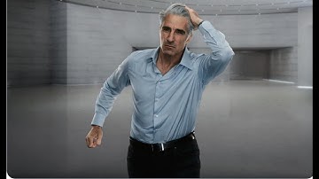 Watch Craig Federighi introducing the calculator app for i pad @ WWDC24