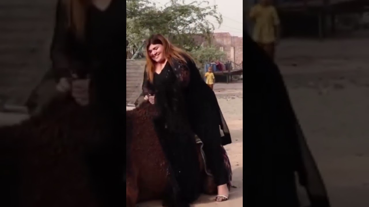 Camel Ride fat girl 