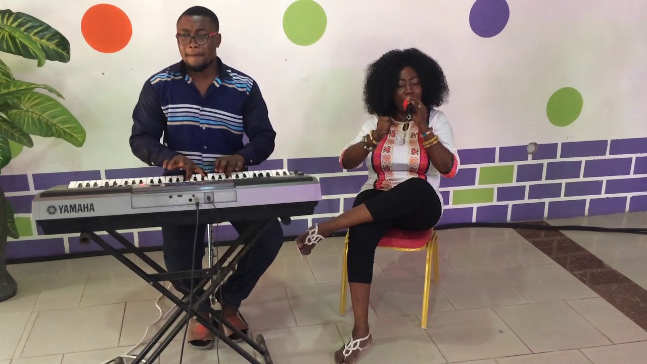 Edna Jones LIVE WORSHIP 1