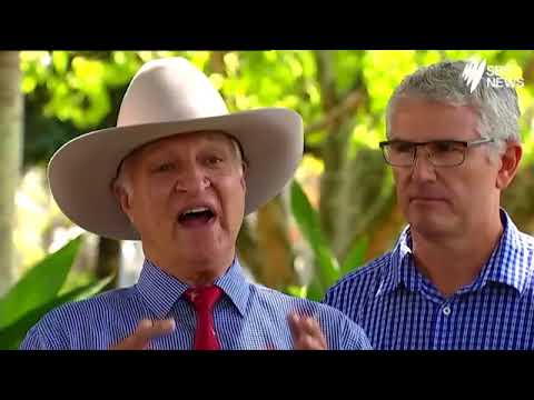 Bob Katter defends 'magnificent' Anning speech #aupol #auspol