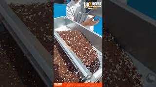 FleXiever Garden with small hopper screening different materials.