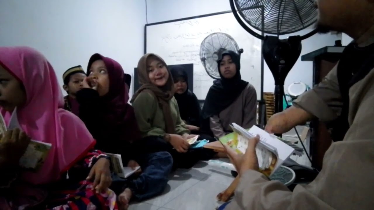 Ngaji Fiqih kitab terjemah Syafinah Sholat - Santri Santriwati Al Husna 