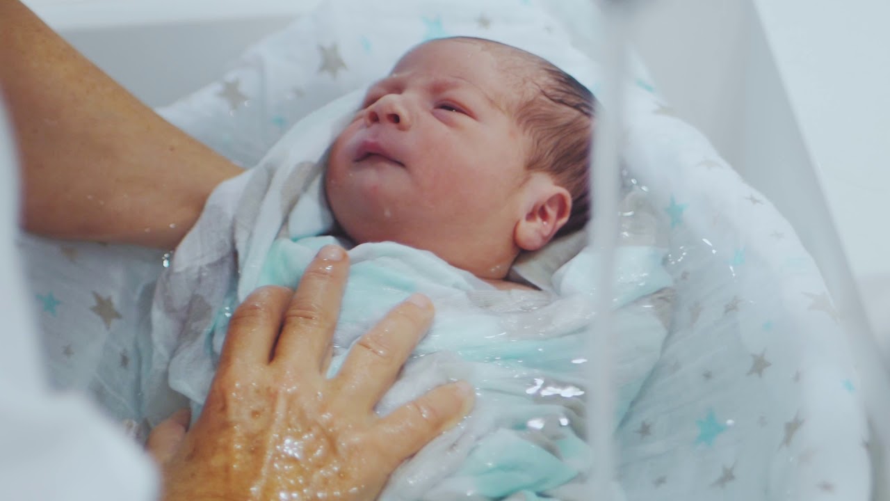 אמבטיה ראשונה במאיר