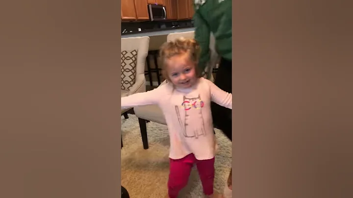 Mykahla dancing to uma